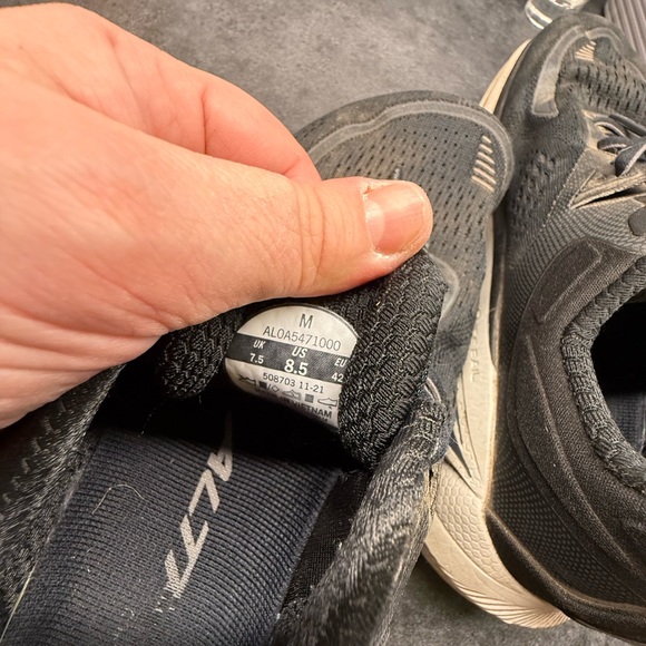 Altra Black Paradigm- yard shoes - Picture 4 of 4